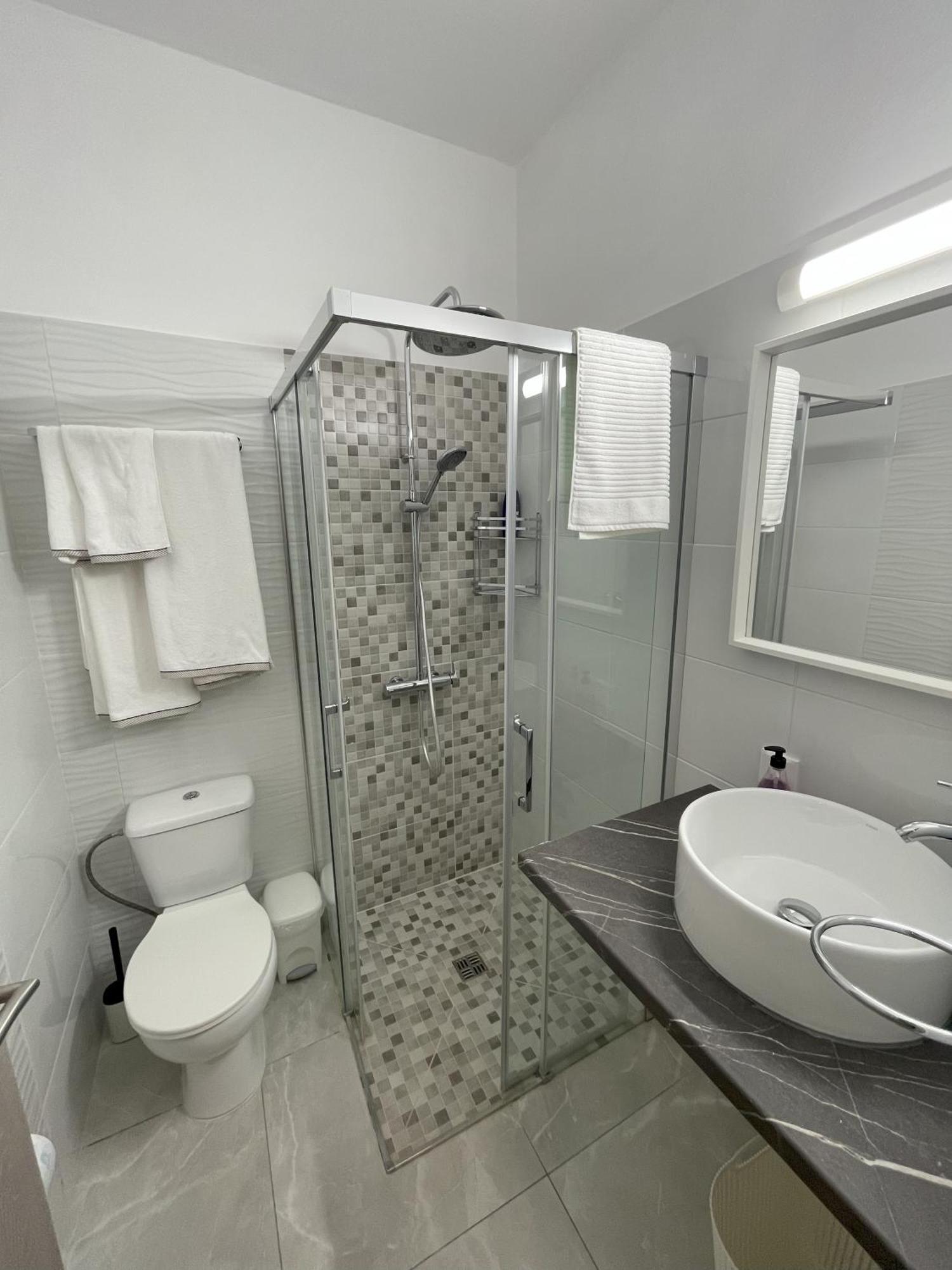 Apartament Arf - With Jacuzzi At The Complex Emba